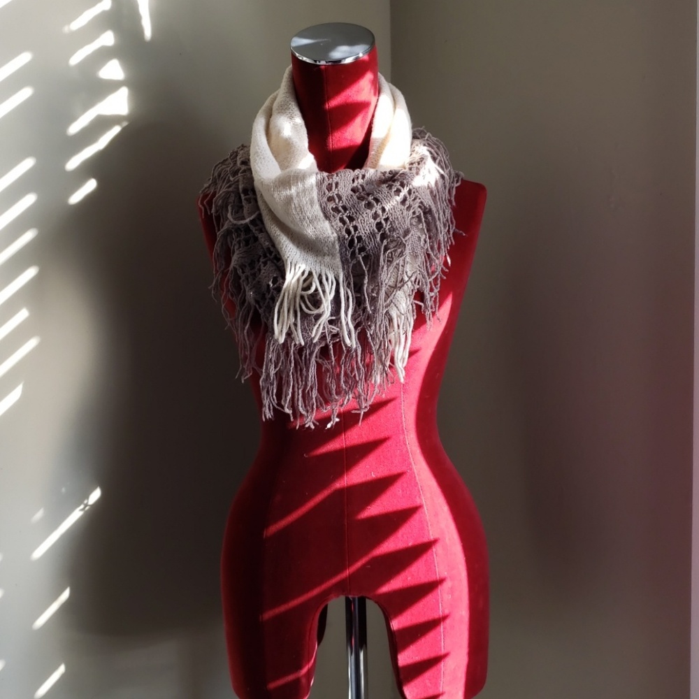 Neutral Infinity Scarf